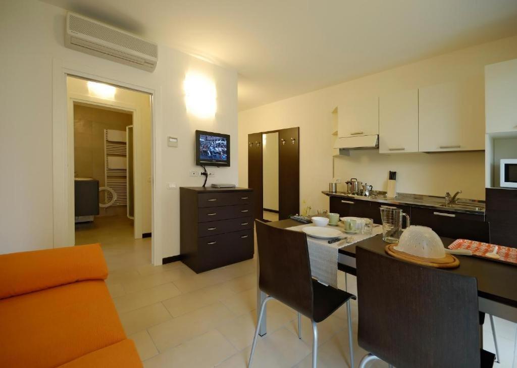 Casa Piccola Fewo Torbole Sul Garda Luaran gambar