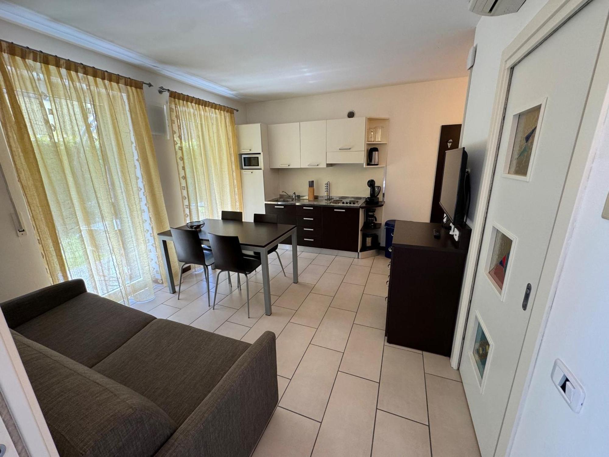 Casa Piccola Fewo Torbole Sul Garda Luaran gambar